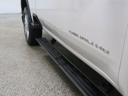 Used 2021 GMC Sierra 2500 Denali w/ Denali Ultimate Package image 32