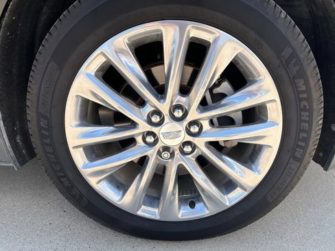 Used 2017 Cadillac XT5 Platinum AWD/4WD image 8