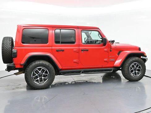 Used 2020 Jeep Wrangler Unlimited Sahara AWD/4WD image 8