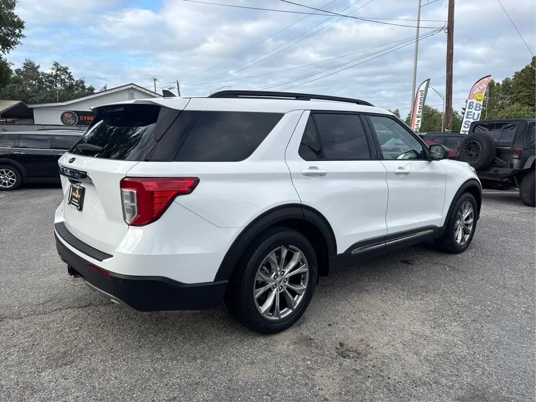 Used 2021 Ford Explorer XLT w/ Equipment Group 202A RWD image 5