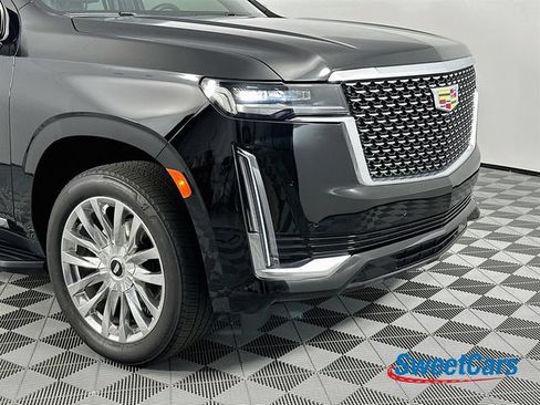 Used 2024 Cadillac Escalade Premium Luxury AWD/4WD image 54