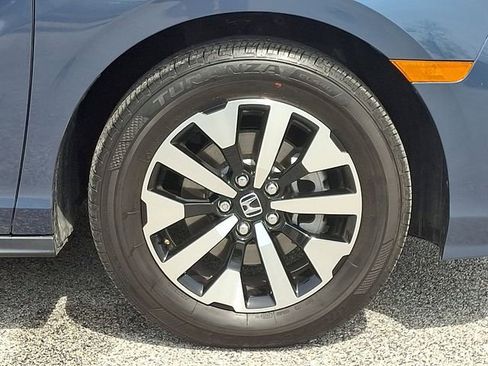 Used 2026 Honda Odyssey EX-L image 11