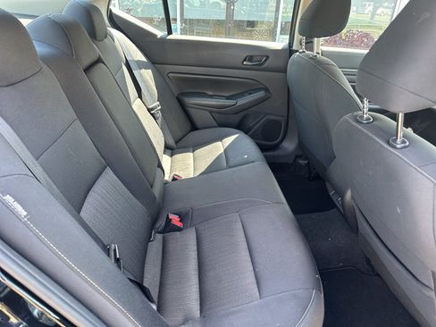 Used 2025 Nissan Altima 2.5 SV FWD image 13