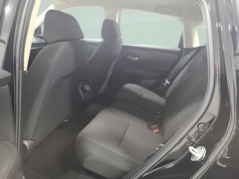 Used 2025 Honda HR-V LX image 15