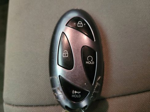Used 2025 Hyundai Elantra SEL FWD image 32