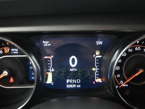 Used 2020 Jeep Gladiator Overland AWD/4WD image 28