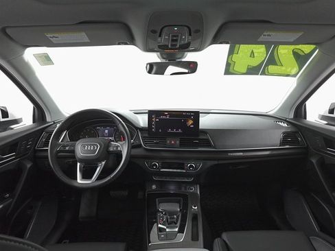 Used 2024 Audi Q5 2.0T Premium w/ Convenience Package image 6