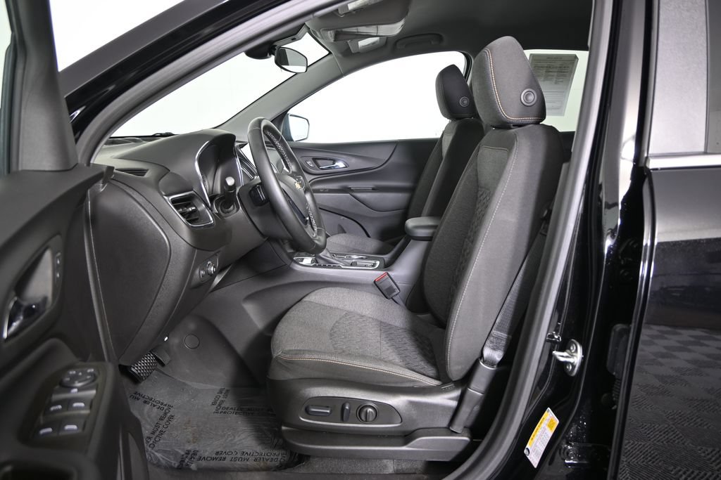 Used 2024 Chevrolet Equinox LT AWD/4WD image 20