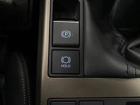 Used 2024 Toyota Land Cruiser image 29