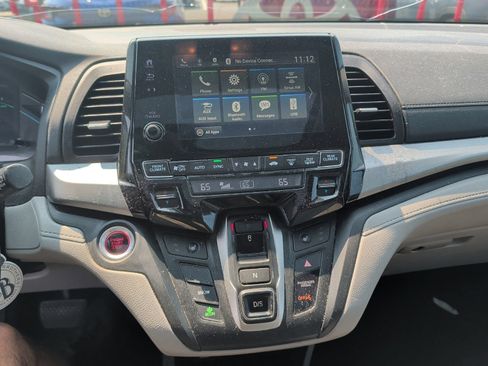 Used 2018 Honda Odyssey EX-L image 15