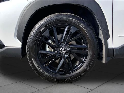 Used 2025 Toyota Corolla Cross AWD Hybrid image 11