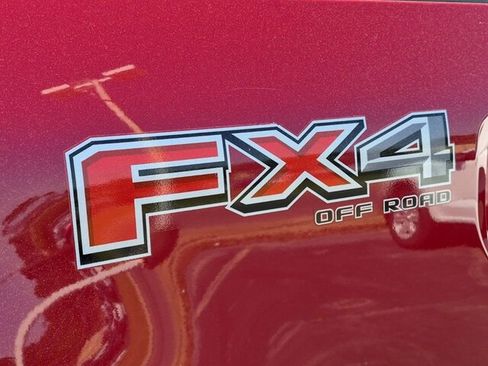 Certified 2021 Ford F150 XLT w/ Equipment Group 302A High image 17