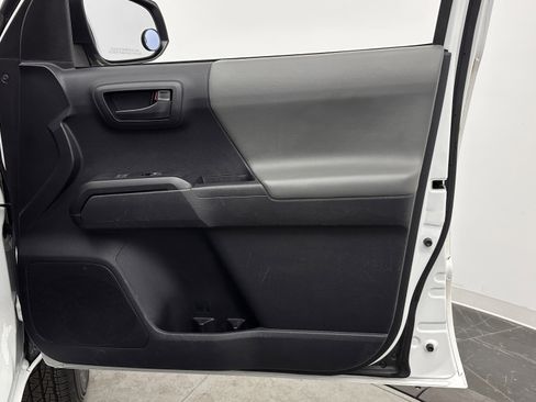 Used 2020 Toyota Tacoma SR image 25