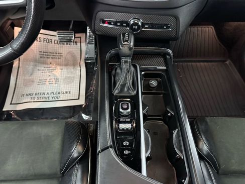 Used 2019 Volvo XC90 T6 R-Design w/ Advanced Package image 39