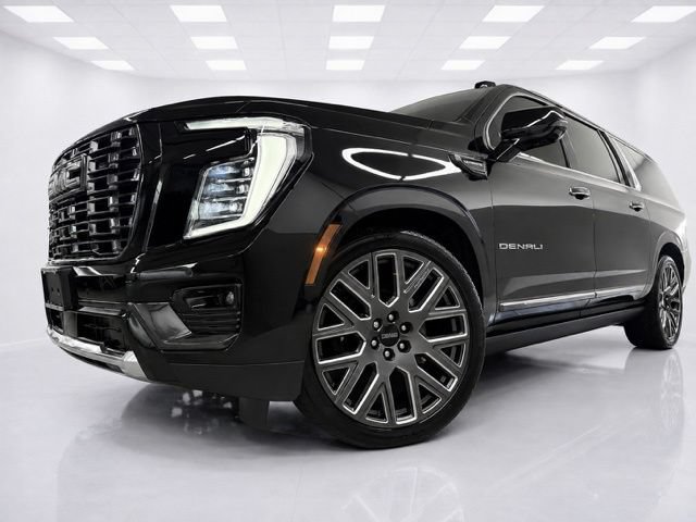 Used 2025 GMC Yukon XL Denali Ultimate AWD/4WD image 9