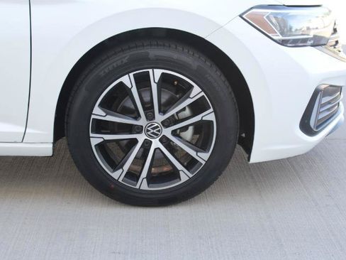 Used 2024 Volkswagen Jetta Sport FWD image 38