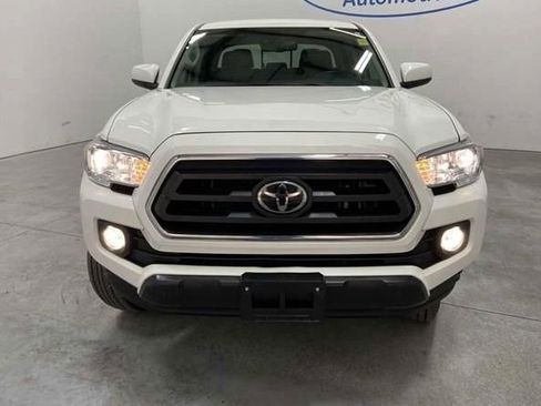 Used 2022 Toyota Tacoma SR5 image 9