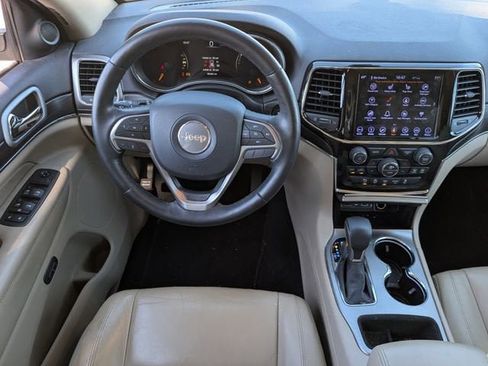 Used 2019 Jeep Grand Cherokee Limited image 11