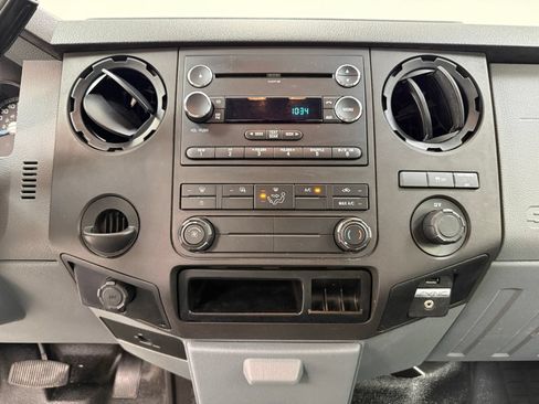 Used 2016 Ford F250 XL w/ Power Equipment Group RWD image 22