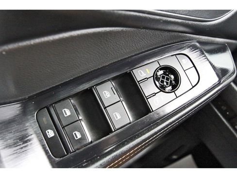 Used 2024 Nissan Rogue SV w/ SV Premium Package FWD image 19