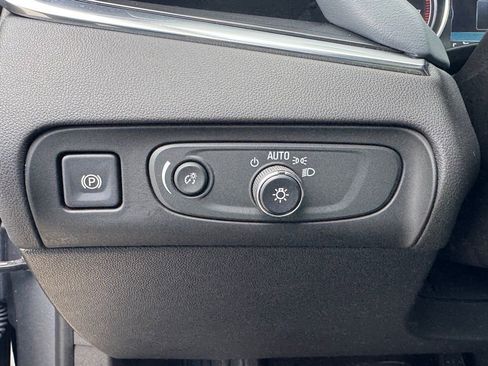 Used 2019 Buick Enclave Premium image 13