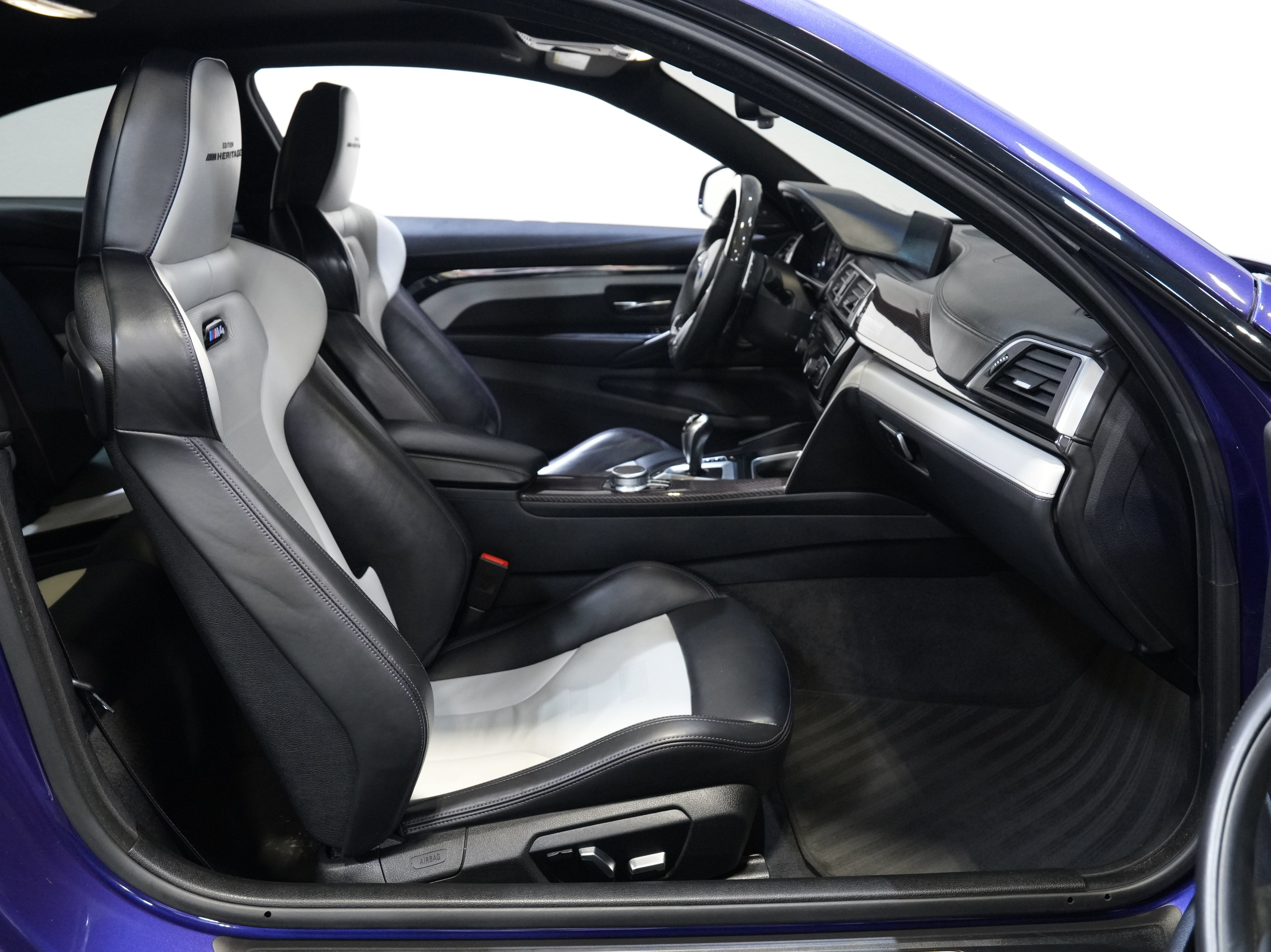 Used 2020 BMW M4 Coupe w/ Competition Package RWD image 30