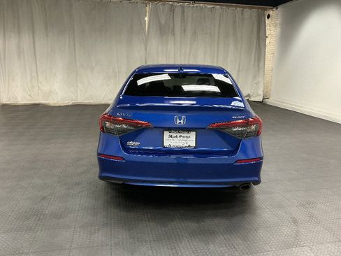 Used 2023 Honda Civic Sport image 5
