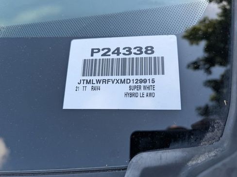 Used 2021 Toyota RAV4 LE AWD/4WD image 33