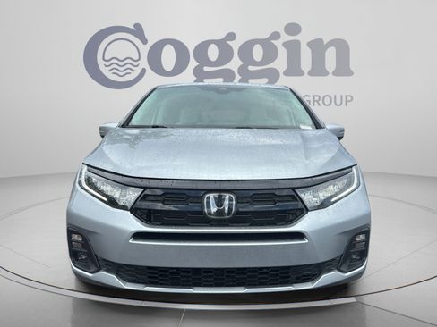 Certified 2025 Honda Odyssey Touring image 8