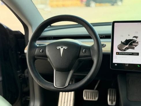 Used 2021 Tesla Model 3 Standard Range Plus RWD image 25