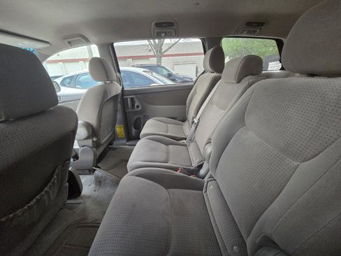 Used 2008 Toyota Sienna LE image 7