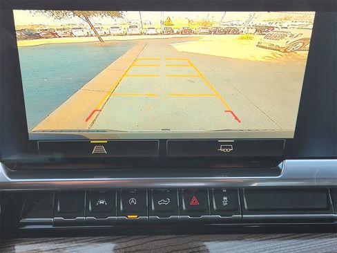 Used 2022 Chevrolet Silverado 1500 LT image 17