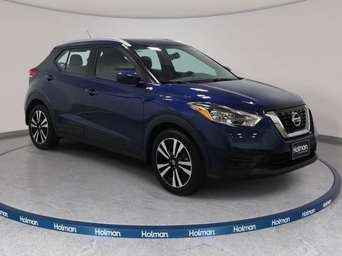 Used 2018 Nissan Kicks SV FWD image 4