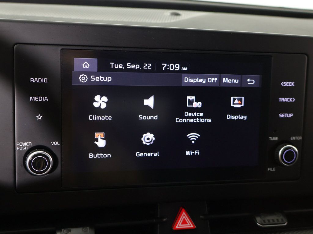 Used 2024 Kia Sportage LX FWD image 40