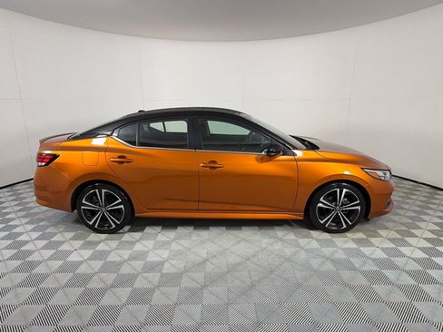 Used 2023 Nissan Sentra SR w/ Trunk Package FWD image 4