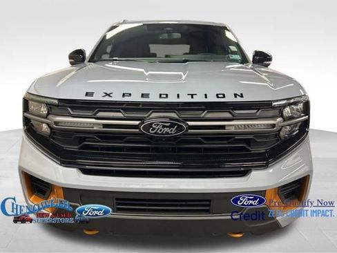 New 2025 Ford Expedition Tremor image 7