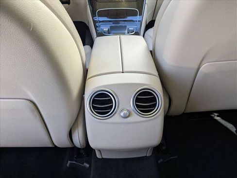 Used 2020 Mercedes-Benz GLC 300 4MATIC image 19