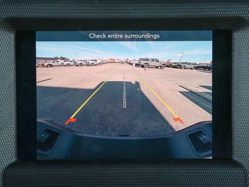 Used 2023 Jeep Gladiator Willys image 19