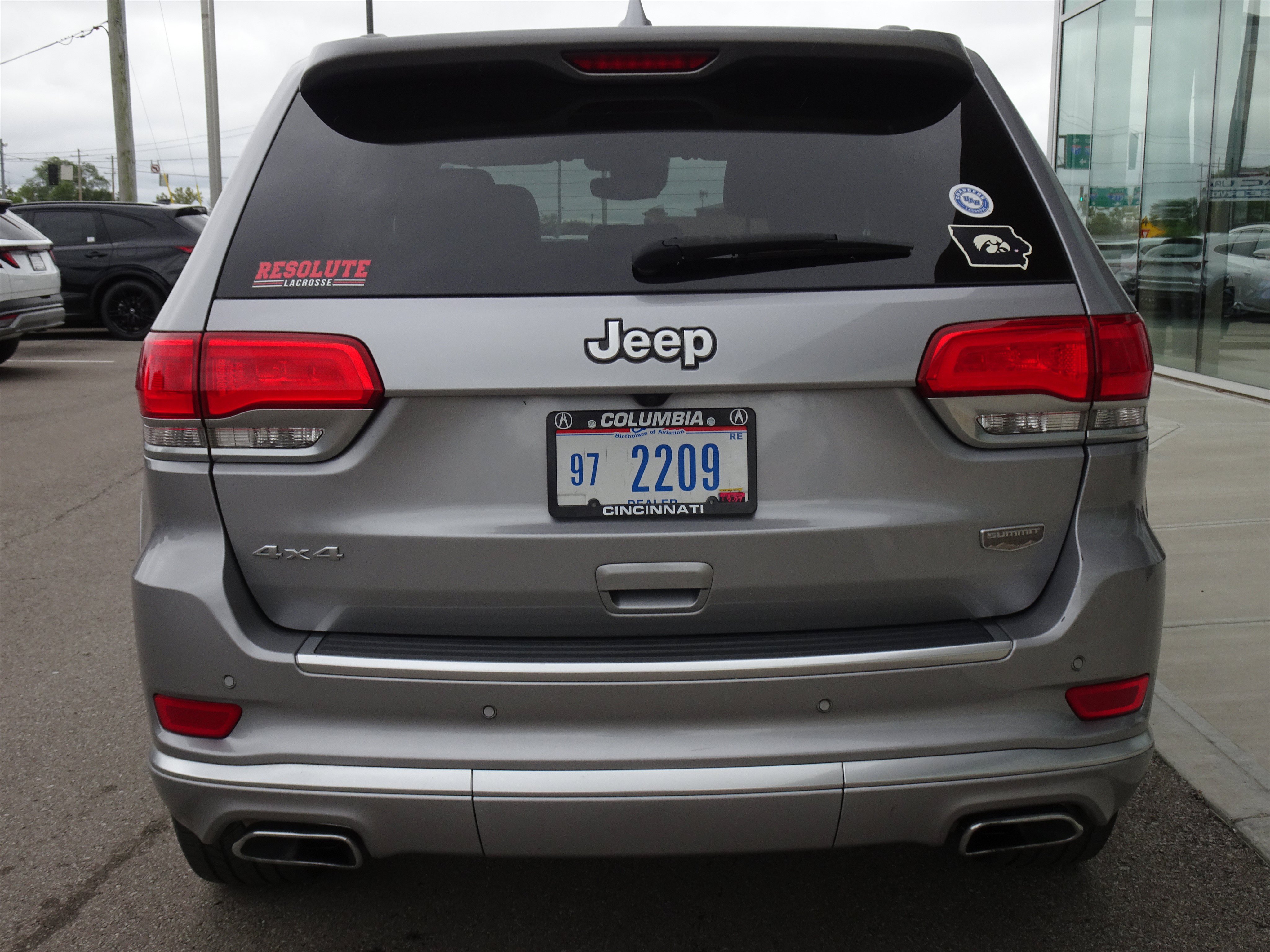 Used 2021 Jeep Grand Cherokee Summit w/ Platinum Series Group AWD/4WD image 4