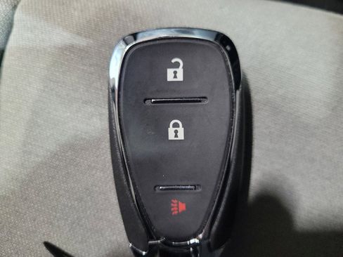 Used 2022 Chevrolet Equinox LT w/ LPO, Floor Liner Package image 32