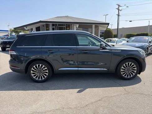 Used 2023 Lincoln Aviator Reserve RWD image 8