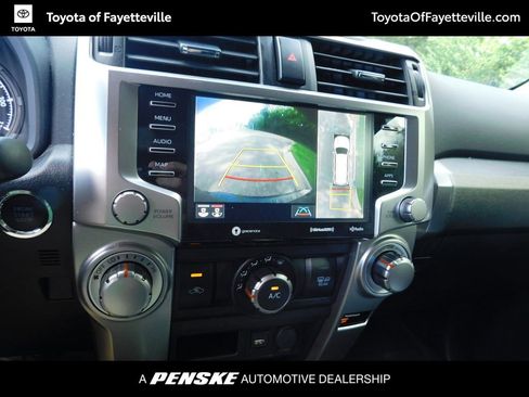 Used 2022 Toyota 4Runner SR5 Premium w/ Moonroof Package AWD/4WD image 11