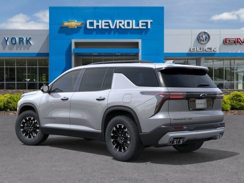 New 2026 Chevrolet Traverse Z71 w/ Enhanced Driving Package AWD/4WD image 3