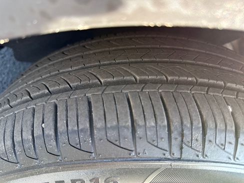 Used 2023 Ford Transit Connect XL image 26