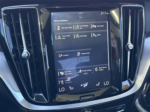 Used 2020 Volvo S60 T6 Momentum image 20