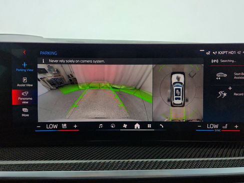 Used 2024 BMW X7 M60i w/ Executive Package image 13