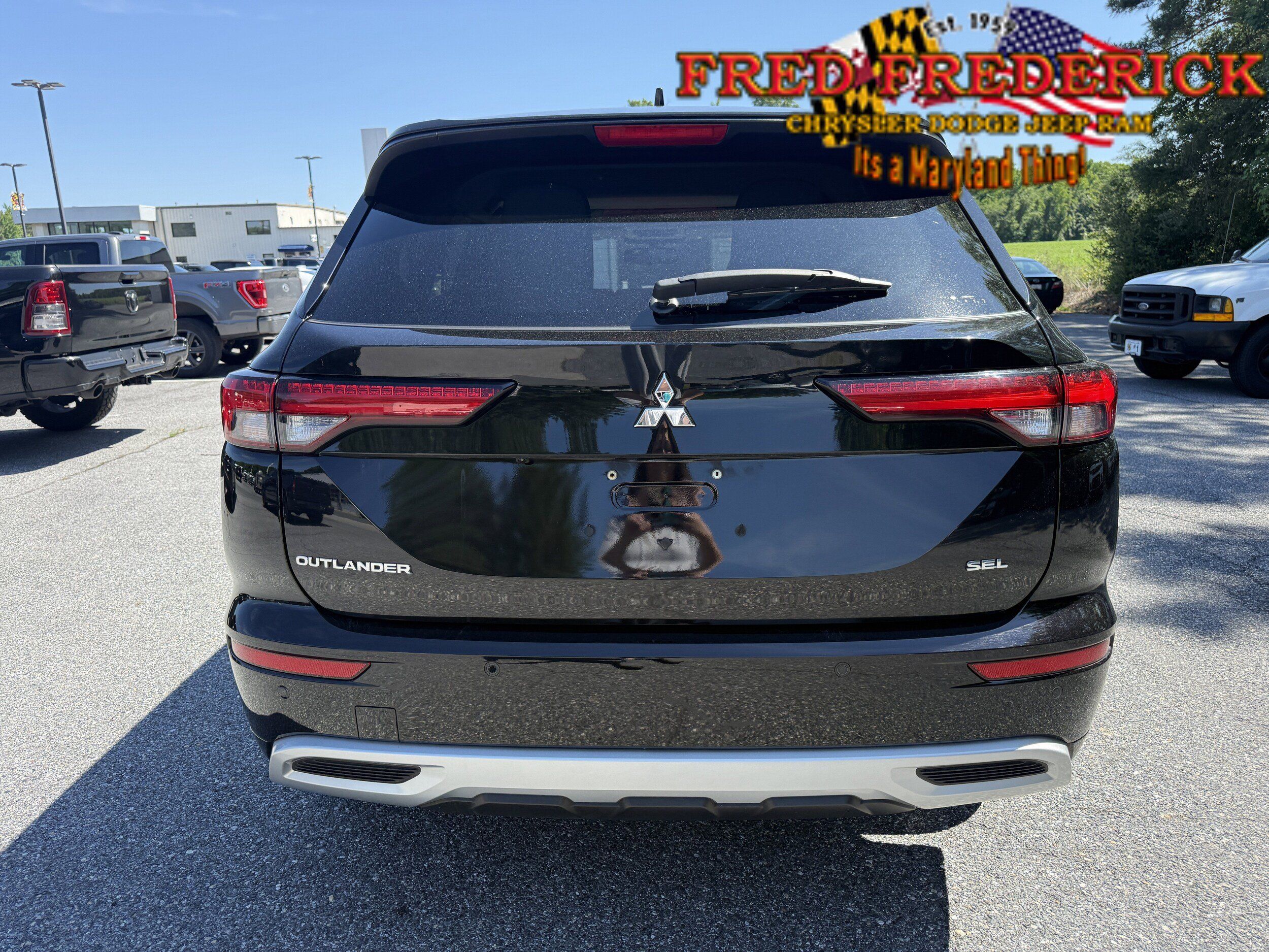 Used 2024 Mitsubishi Outlander SEL AWD/4WD image 6