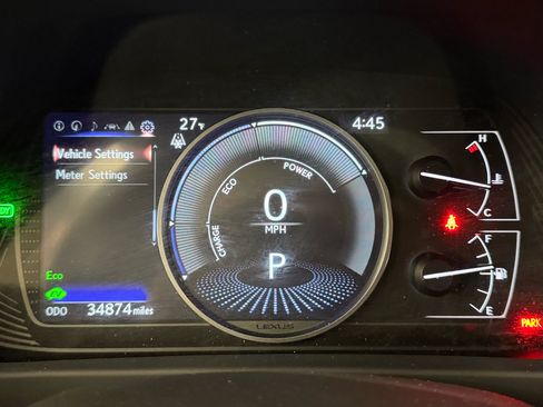 Used 2023 Lexus UX 250h Premium AWD image 19