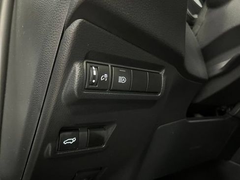 Certified 2023 Toyota Corolla Cross XLE w/ Convenience Package AWD/4WD image 16