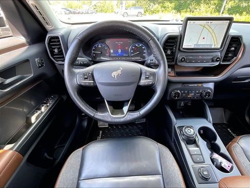 Used 2023 Ford Bronco Sport Outer Banks w/ Tech Package AWD/4WD image 16